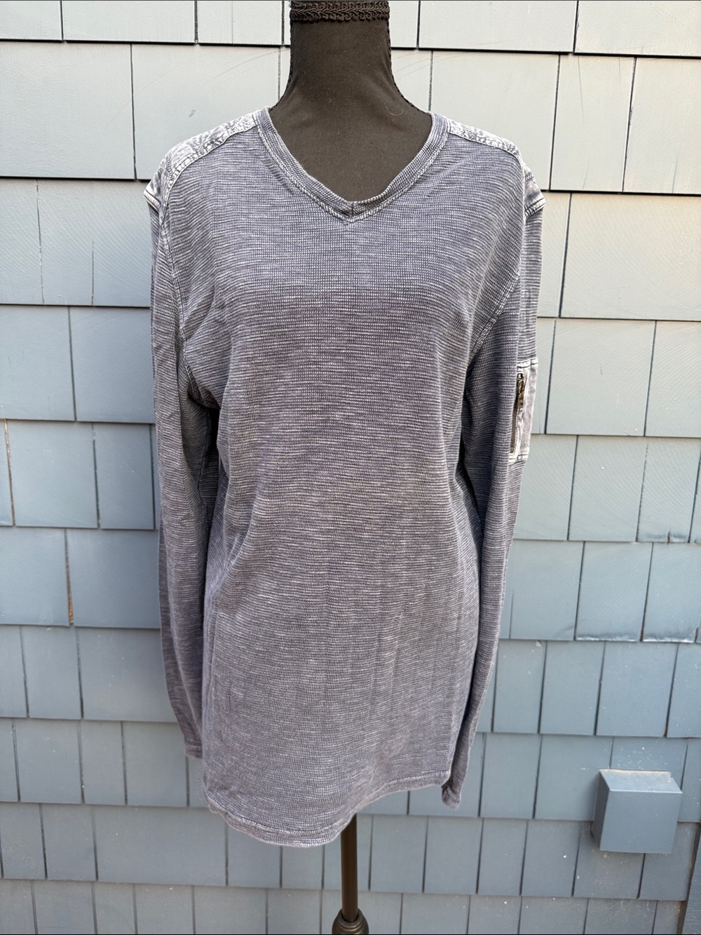 Calvin Klein Heather Gray V-Neck thermal, long sleeve shirt top slate large